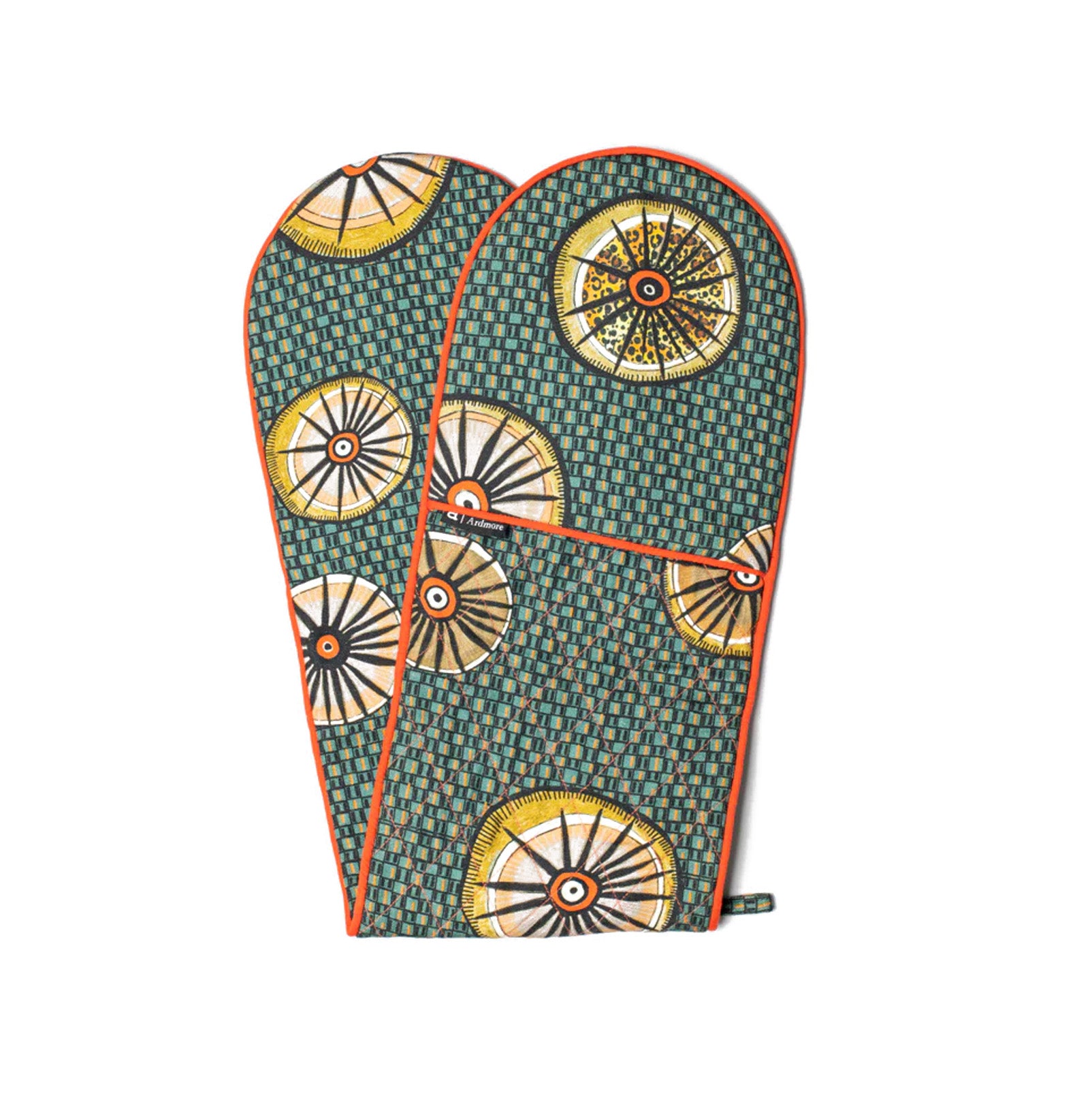 Oven Mitt Amasumpa Swamp with Orange piping